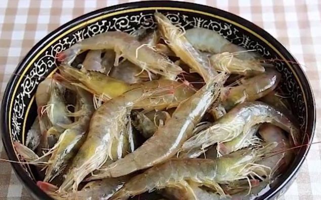 大虾|大虾不要水煮了,教你秘制新吃法,虾壳都不用吐,上桌瞬间被扫光