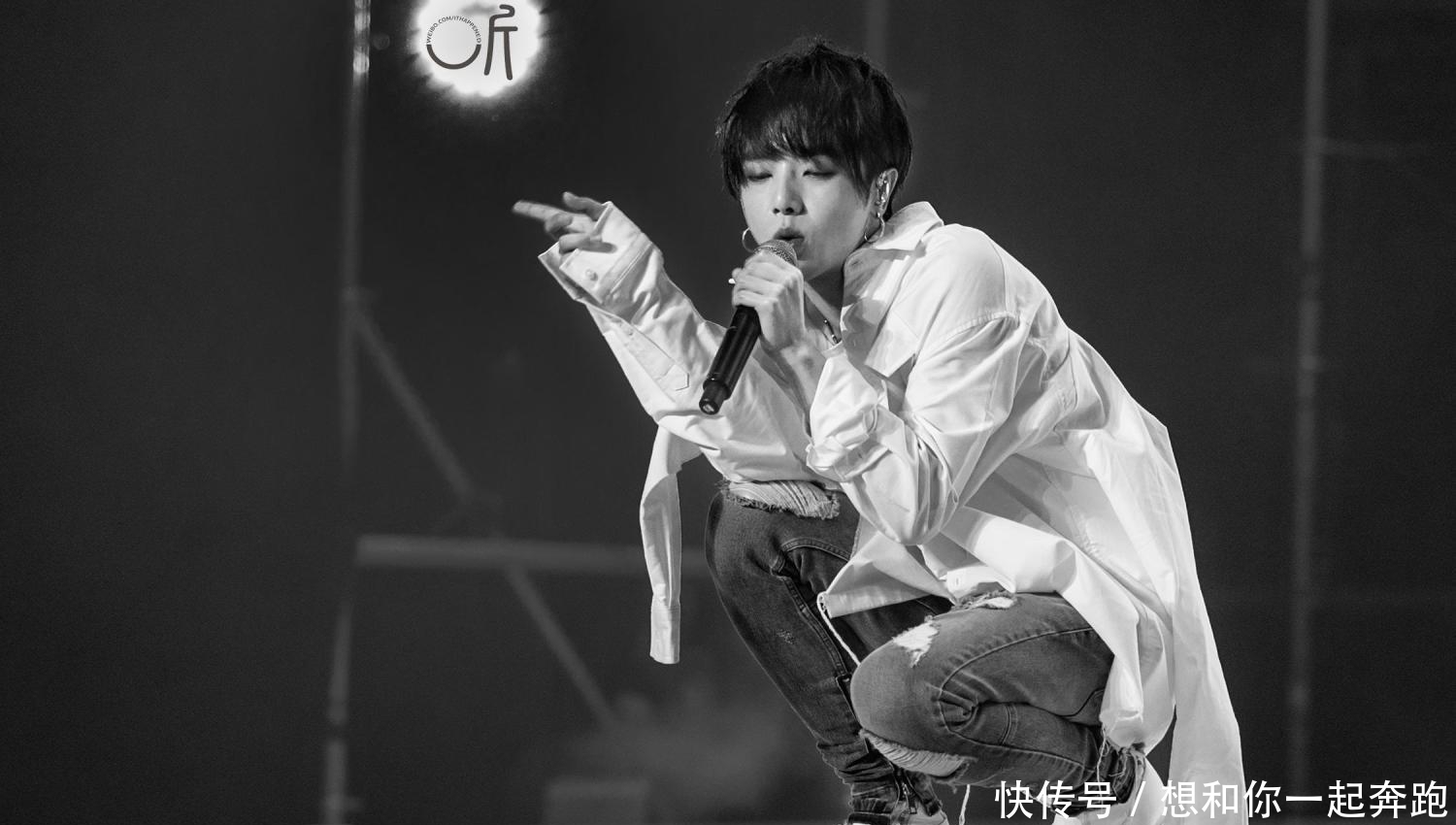  歌手|王杰现场批评华晨宇, 唱歌的两个问题, 华晨宇连连点头表示认可!