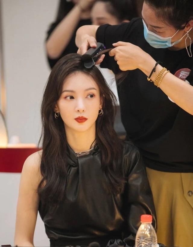  夸夸|为什么全网都对张雨绮夸夸夸，却没人在意这一点