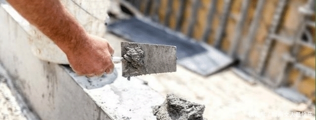 来盖房子|沙漠中沙这么多,不可以用作混凝土建材吗?看完算是搞明白了