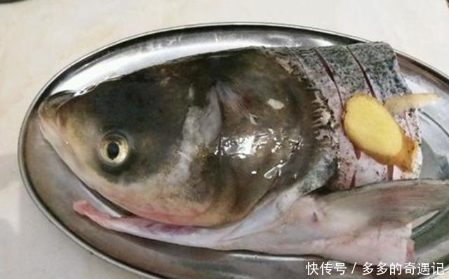 大厨|做鱼汤时,应该用冷水还是热水大厨一旦用错,鱼汤不白还很腥