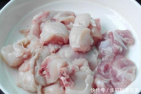 块钱|兔肉23块钱一斤,教你红烧做法,3个步骤去除土腥味,鲜嫩多汁