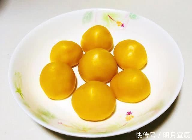 面粉|不用面粉,不用发酵,玉米面窝窝头,软香可口,放到明天也不发硬