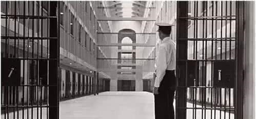  潘汉|秦城监狱最神秘的犯人，曾派一个排看守，整个监区只关他一个人