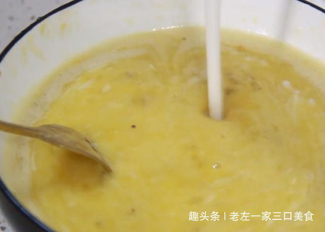  香蕉|香蕉不要直接吃，加入2个鸡蛋，不加水不用油，出锅比吃肉还香