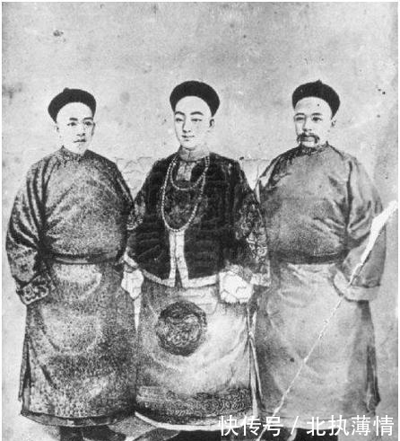  梁启超|晚清造假第一人: PS和皇帝的合影照, 伪造圣旨, 拿到国外骗吃骗喝!