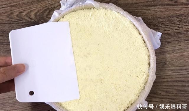 均匀|一直以为蒸糕很麻烦,原来可以这么简单,这家常简易做法值得推荐