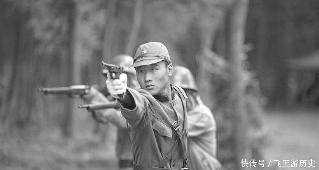 伙夫|菜刀对刺刀!激战中,两个鬼子误闯厨房,结果被一伙夫用菜刀反杀