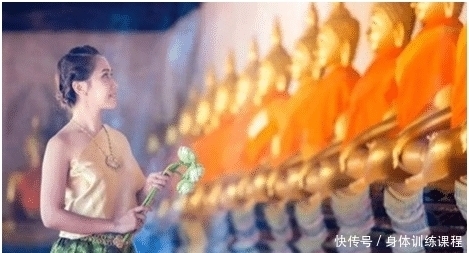  大方广佛华|“南无阿弥陀佛”，到底是什么意思？有人念了几十年，竟不知道！