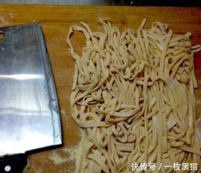 茄子|西红柿茄子打卤手擀面