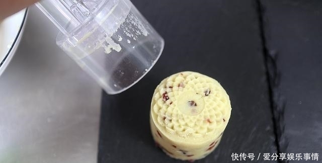 清甜|我家年年夏天都吃的小点心,清甜细腻赛糕点,70多岁老妈点名要