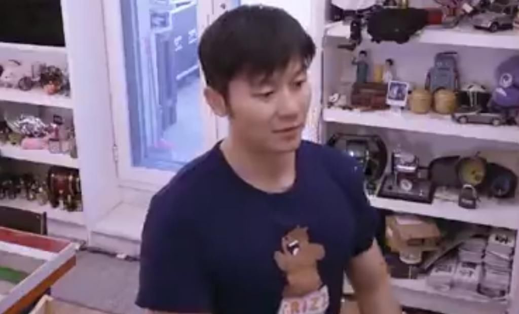  惊现|李晨对跑男才是真爱晒独居生活却惊现“名牌”，看清名字泪目