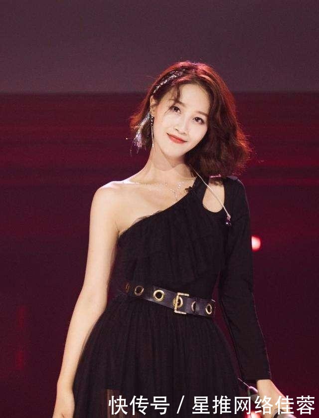  青年|《浪姐》成团夜两处惹争议，已从光芒万丈的姐姐，变身职场青年？