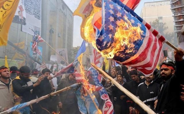 伊斯兰革命|伊朗倒退了几百年,为何国家还能屹立不倒?原因主要是三点