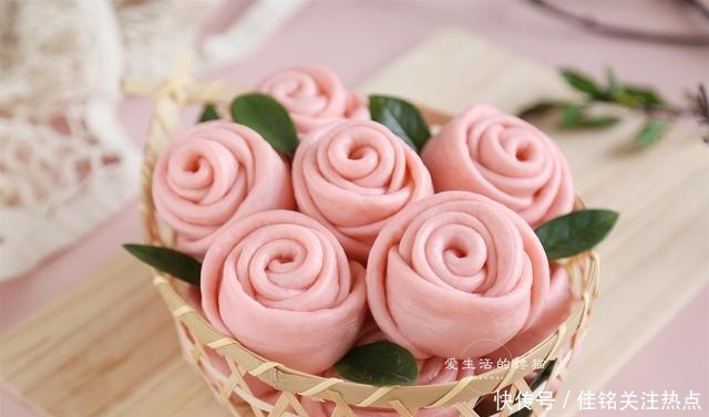 好吃|立秋后,我家早餐迷上吃它,有面粉就能做,蓬松暄软,好看又好吃