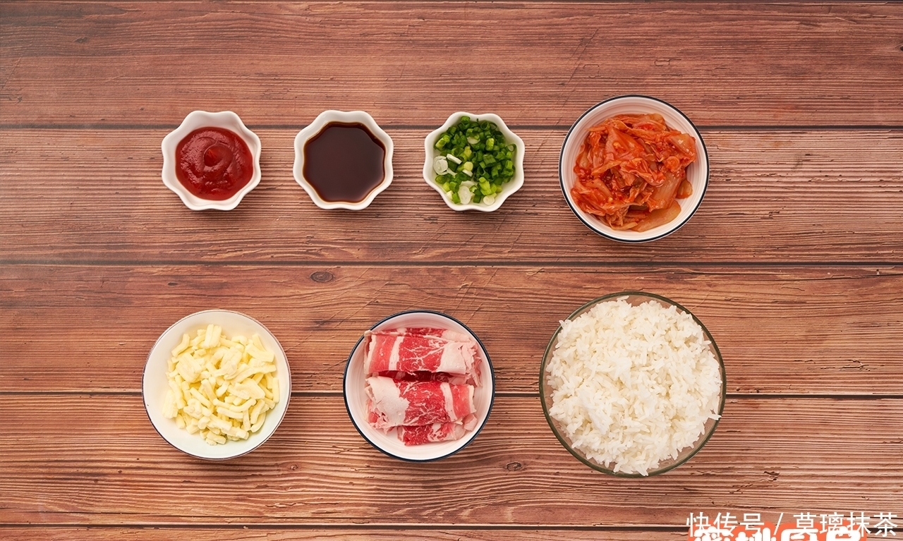 韩式泡菜|剩饭别再炒蛋了!换成它,香到想舔盘!