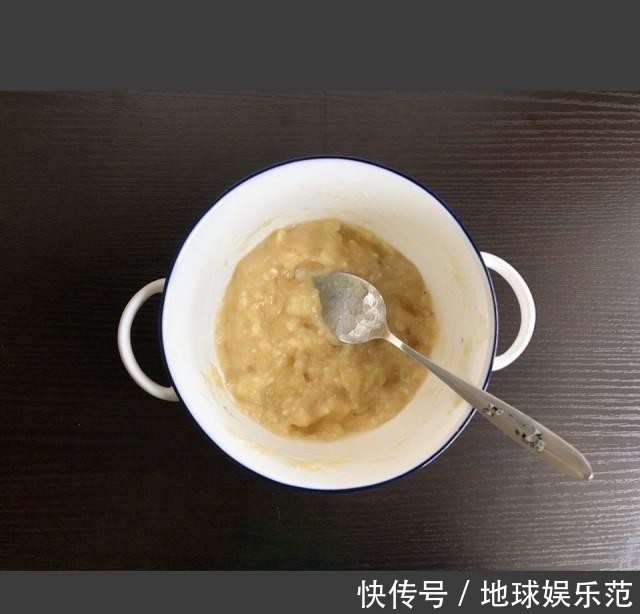 松软|香蕉蛋饼,松软香甜,当早餐棒极了