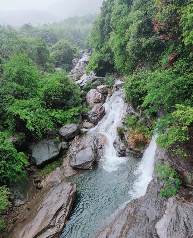  不知|庐山三叠泉，身在庐山中不知庐山真面目