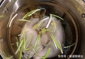  新手|凉拌手撕鸡的做法，新手也能做