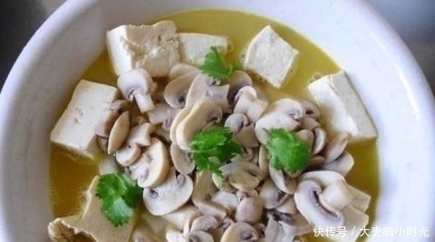 增强|豆腐和此物一起煮，比鸡汤还鲜，口感嫩滑，补钙质，增强免疫力