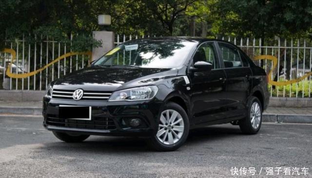 车直接|大众捷达被半挂车追尾,直接报废,车主:这下够我吹一辈子牛了