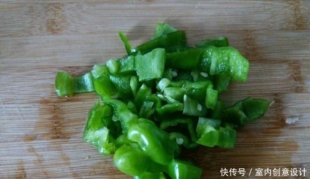  食材|5分钟出锅，3种食材1锅出，天越热越馋它，次次空盘吃不腻