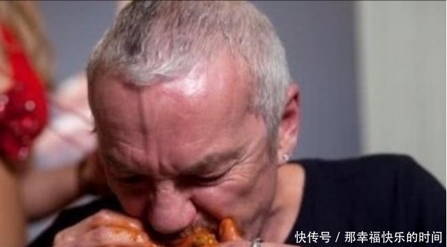 上遇|李鸿章出使英国时, 饭桌上遇刀叉难题, 他这么做让洋人争相模仿到现在