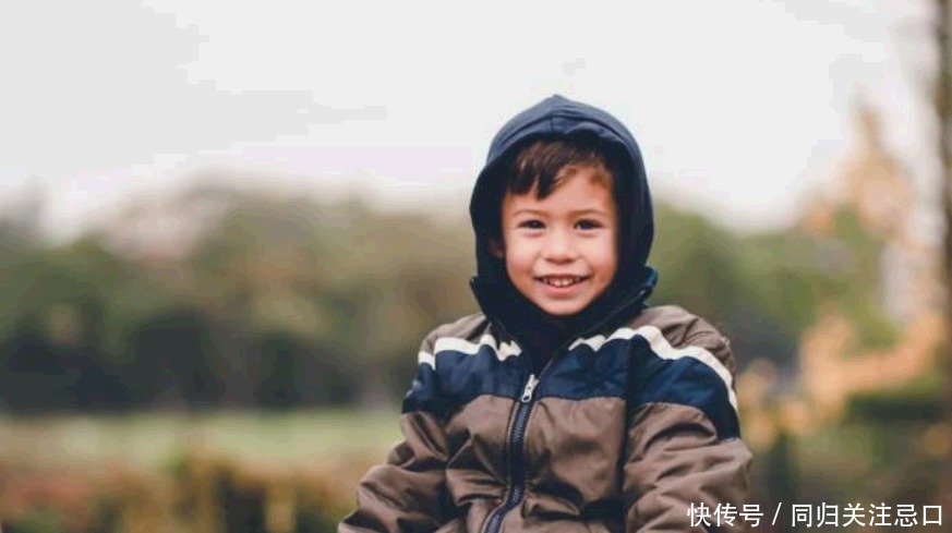 上有蓝色|老一辈说:孩子鼻梁有青筋,娃难养脾气差!从医学解释来看看