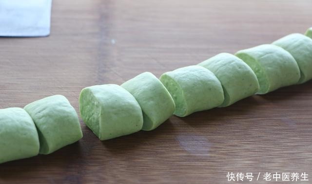 面条|面食中的极品佳作,比刀削面好看,比炸酱面过瘾,营养更解馋!