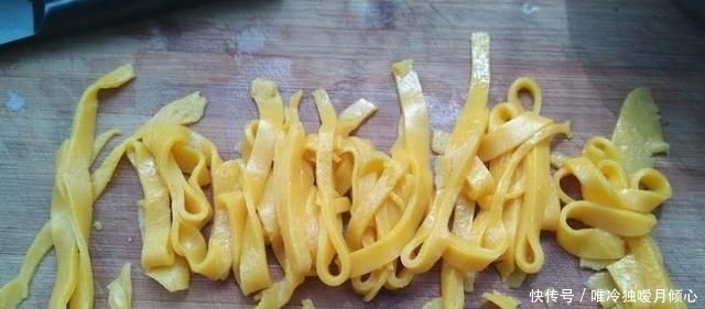 大概|凉皮怎样做最好吃?送你详细教程不洗面不揉面,做法简单零失败!