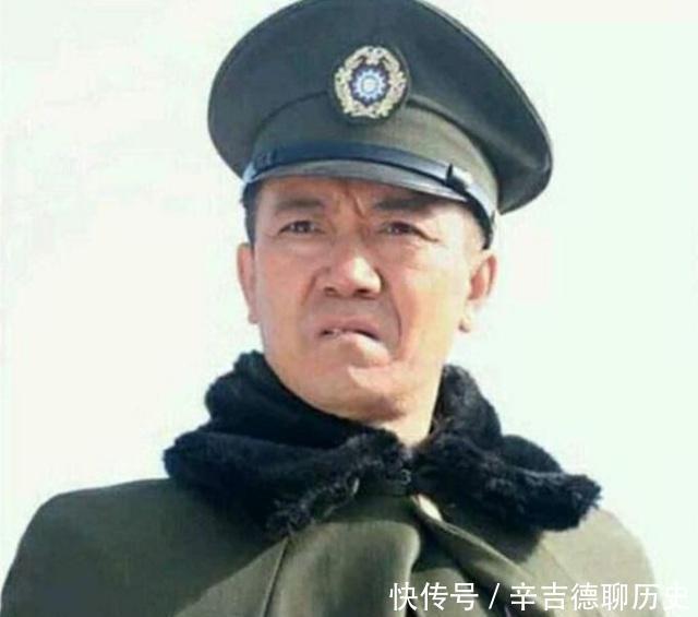 官服|清朝的官服，头顶着一根“避雷针”，这有何作用
