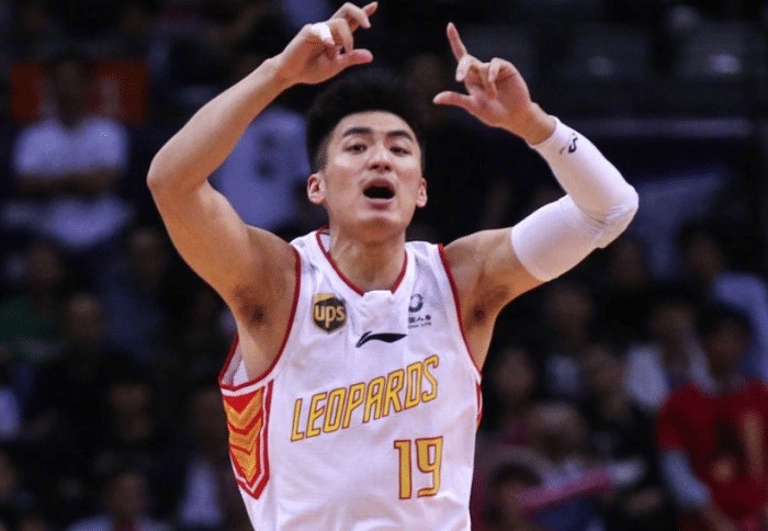 补强|CBA争冠大热首位强援!昔日天才控卫只待官宣,有望补强最大漏洞