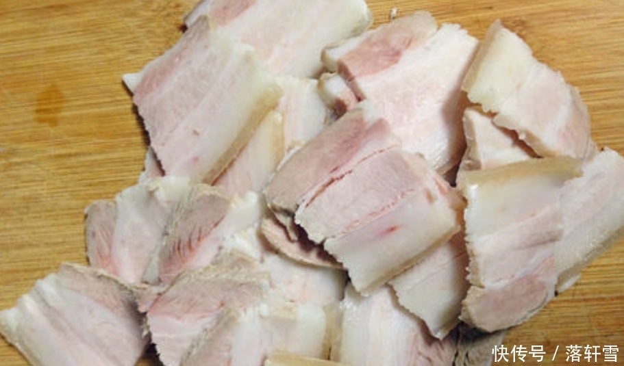 滑入|不管炒什么肉,别再加淀粉!大厨教你3招,肉质嫩滑入味,还不腥