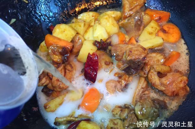 肉类食物|炖鸡时加入它,鸡肉鲜香味美,不仅没有腥味,还有淡淡的麦芽香