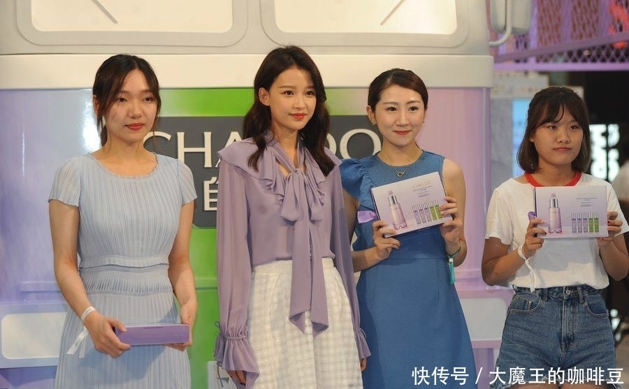 体重|孙怡哪里像生过娃?腿细成两根针,体重不过90斤!