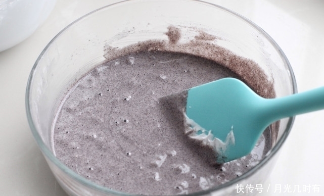 蛋白|无需揉面不用发酵,制作营养蒸糕当早餐,放锅里一蒸好吃还不上火