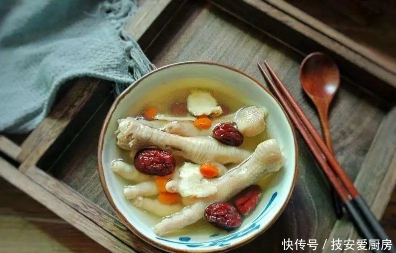 入清水锅|鸡爪这样做,味道绝了!