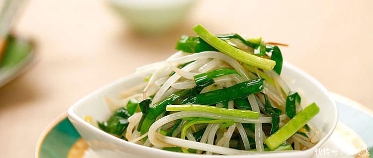  脆爽|炒豆芽时,最忌直接下锅炒,学会大厨的做法,豆芽脆爽入味不出水