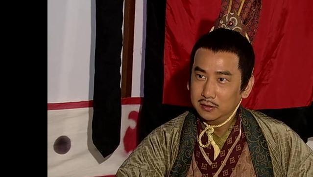  亲自|公元前205年正月，霸王亲自带领大军打到齐国