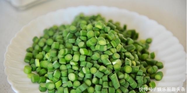  洗肠|此菜是天然“洗肠草”，杀菌清肠道，1周吃2次，排出宿便一身轻