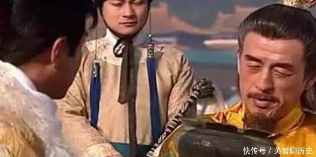 猪蹄|朱元璋欲杀沈万三,指着猪蹄问叫什么?沈万三说了3个字,侥幸逃过一劫!