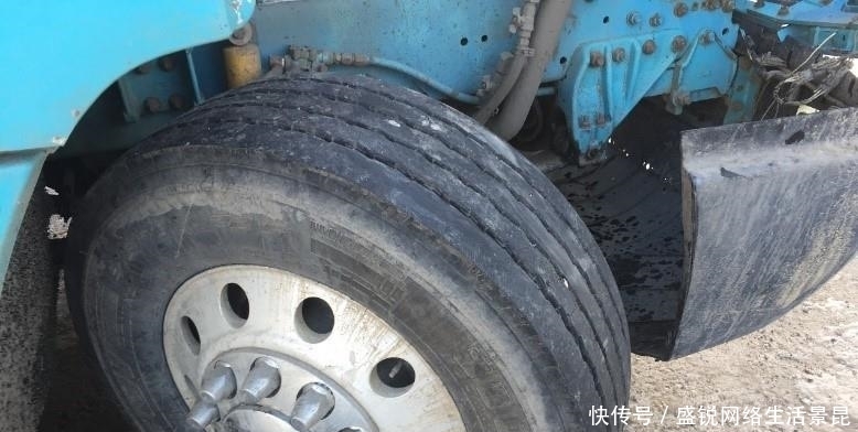  简单|那一天我登上了战斗民族的卡车，简单带您了解俄罗斯卡车司机生活