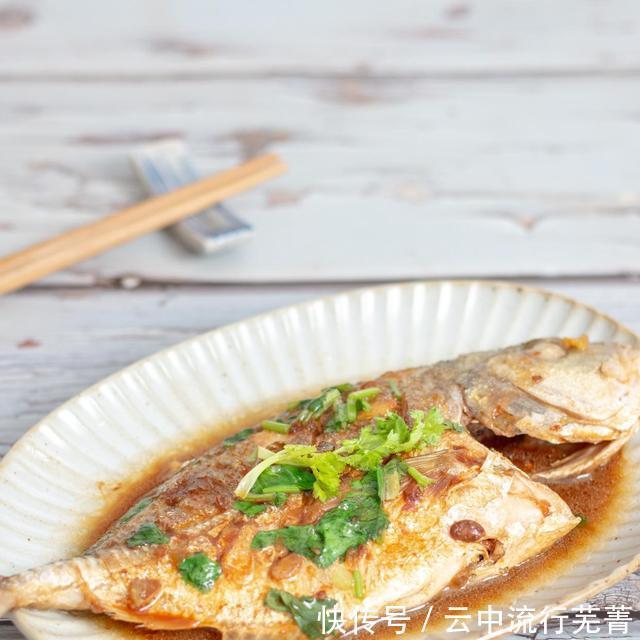 不破|分享煎鱼小妙招,跟着我这样做,煎好的鱼皮不破,鱼肉鲜香味美