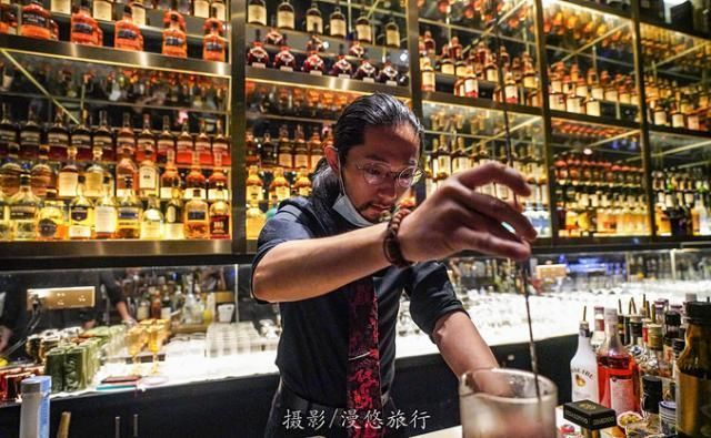  爱上读书馆|三亚，一个去了就不想走的城市4天3晚，带你玩转三亚精华