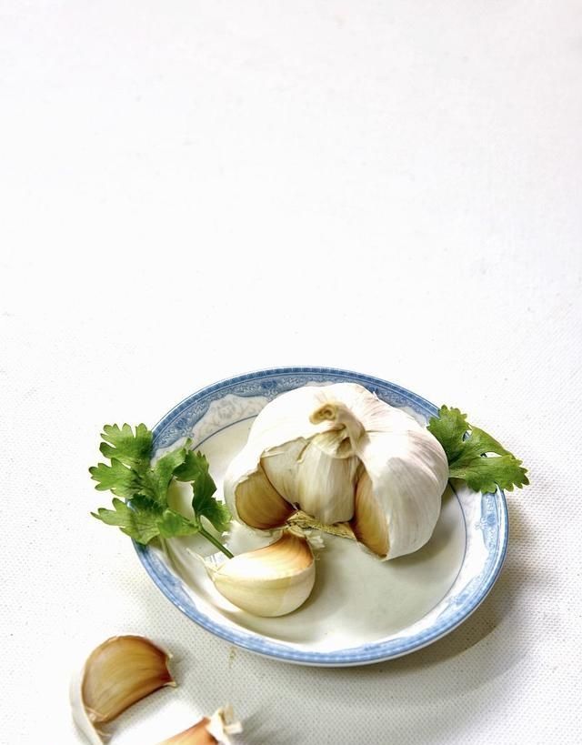  分量轻|过年了，这5种大蒜千万不要买！我也刚知道，赶紧告诉家人