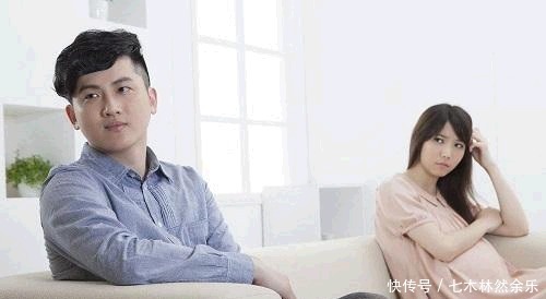 孩子|孕妇生下二胎男宝,护士前去报喜,宝爸却沉迷游戏,孩子都不接