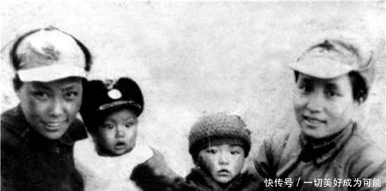 蹇先佛|这个貌美女八路, 是副师长夫人! 拎的钱包丢了, 全军竟寻找一天!