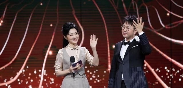  声入人心|请周涛出山，蹭贾乃亮热度，《声临其境3》为了逆袭拼了