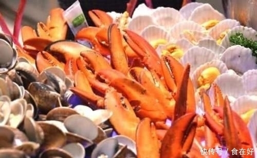海鲜|吃自助餐要吃3种“隐形贵菜”,瞧着不起眼,老板却生怕你多拿