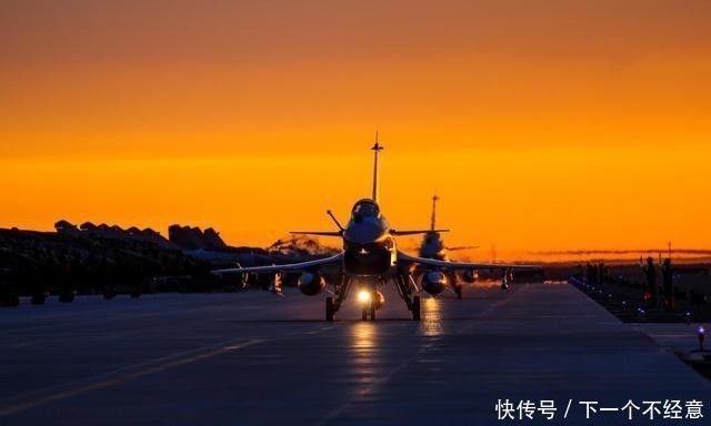  布局|中国歼10CVS欧洲台风，均采用鸭式三角翼，性能都有啥差距？